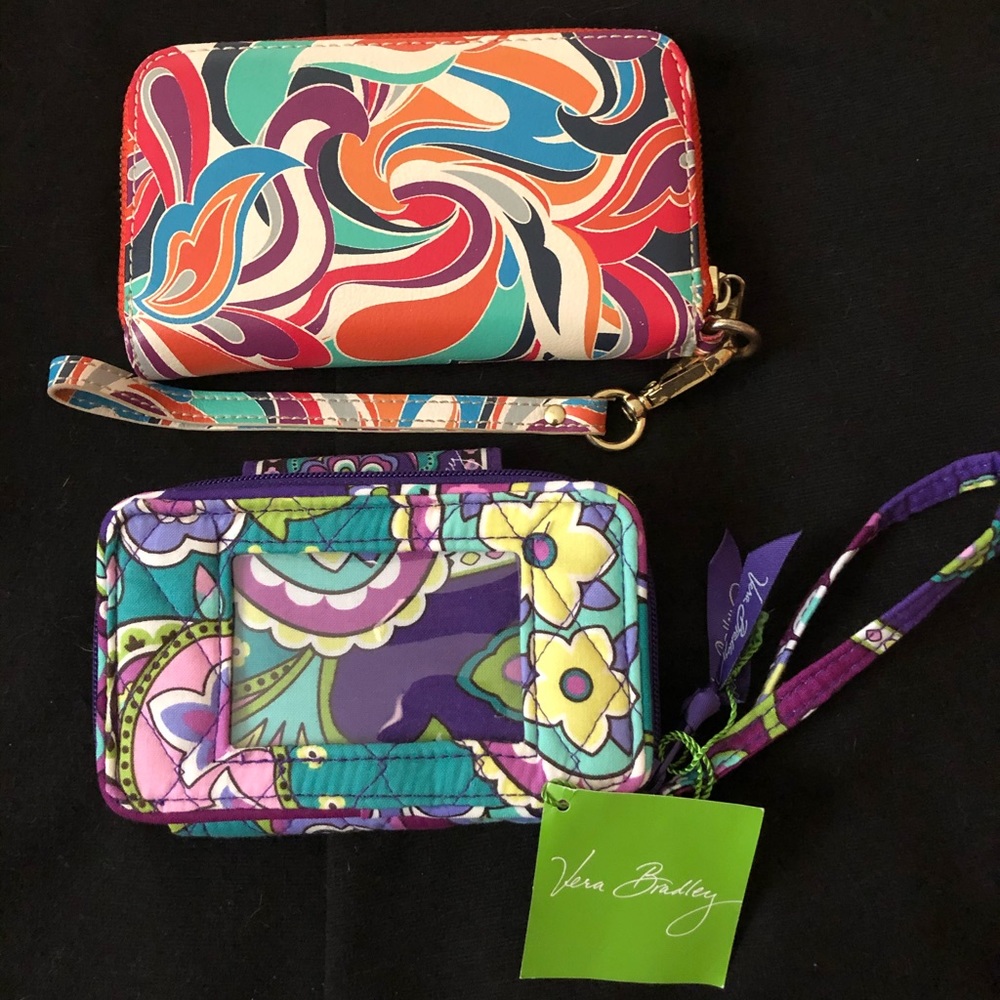 SOLD!! 🎉 Wristlets - Picture 2 of 5
